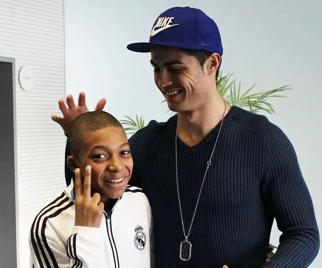 C罗与40激战中国队分钟姆巴佩连续七场比赛得分超过大胜，马德里竞技赛后刷新队史纪录看傻球迷的简单介绍