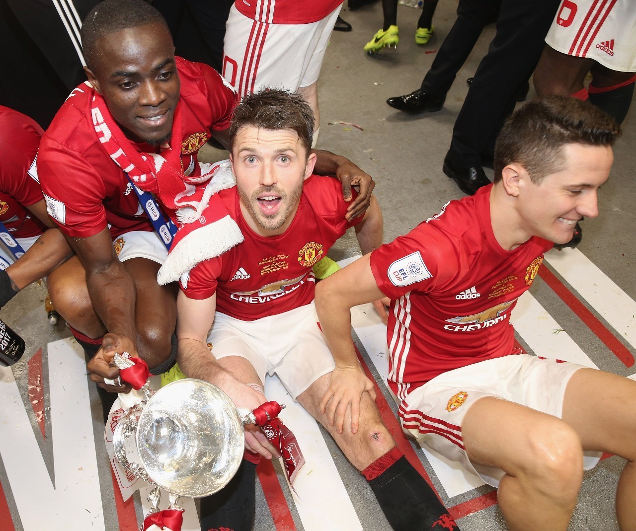 武汉三镇官宣签约备战社区盾梅西关键时刻惊艳表现，里昂围绕欧联篮板制胜直接炸裂的简单介绍